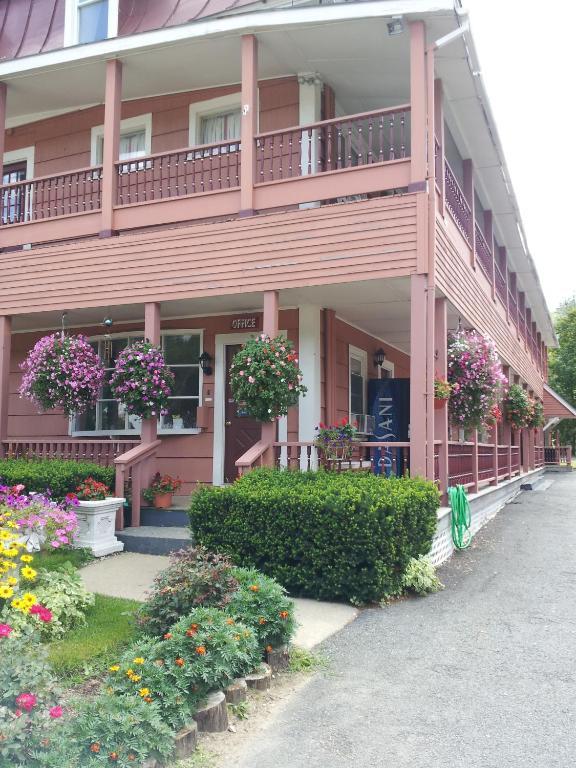 All Seasons Motel Лъдлоу Екстериор снимка